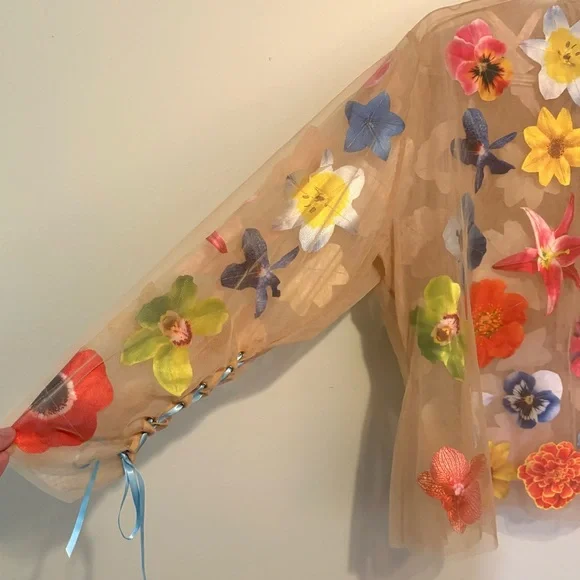 Tyler McGillivary Elsa sheer flowers long sleeve top in sand - Picture 4 of 8